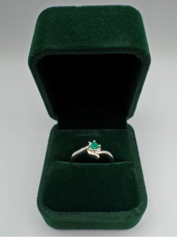 0,18 ct Natural Emerald Ring