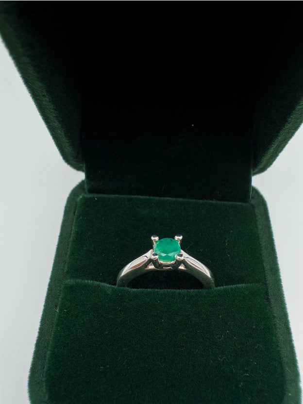 0,30 Natural Emerald Ring