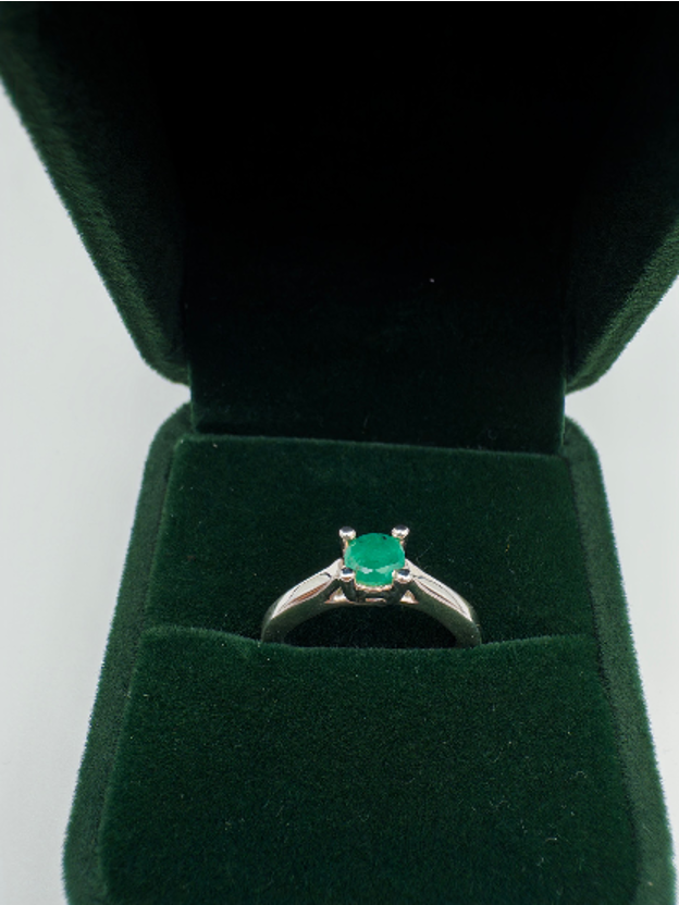 0,30 Natural Emerald Ring