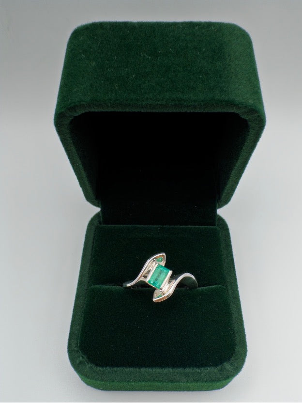 0,58 ct Emerald Ring