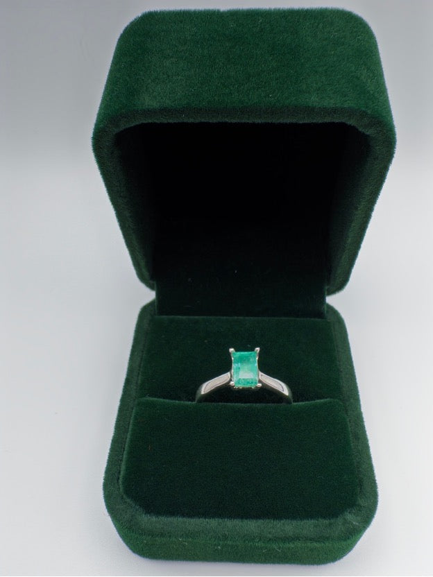 0,73 Natural Emerald